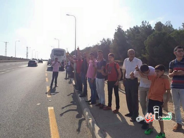 الشرطة تفشل في عرقلة قوافل الأقصى في ذكرى هبة القدس والاقصى وجمعية الاقصى والحركة الاسلامية تنظمان أمسية خاصة في المسجد الاقصى